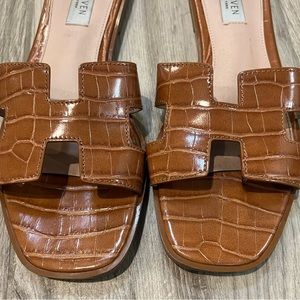 Steven by Steve Madden croc slides in Oran style